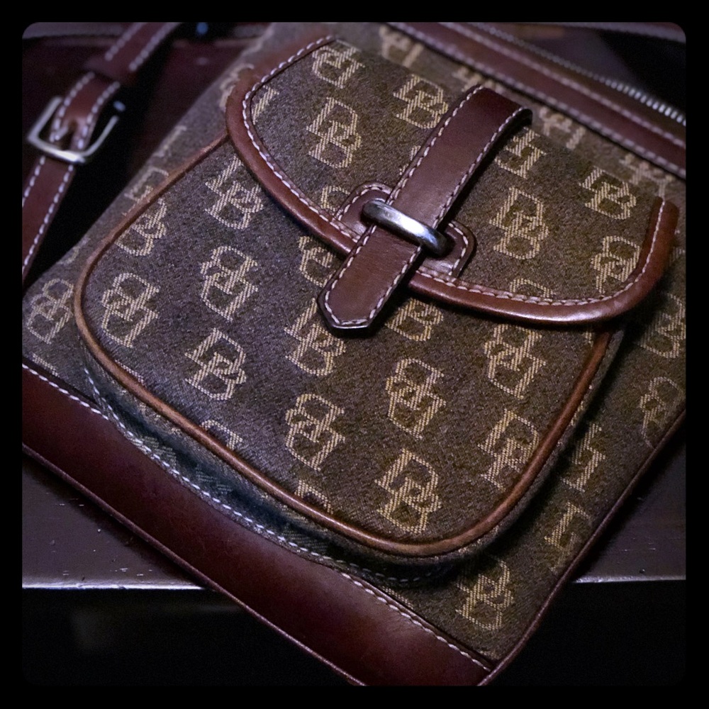 DB Crossbody